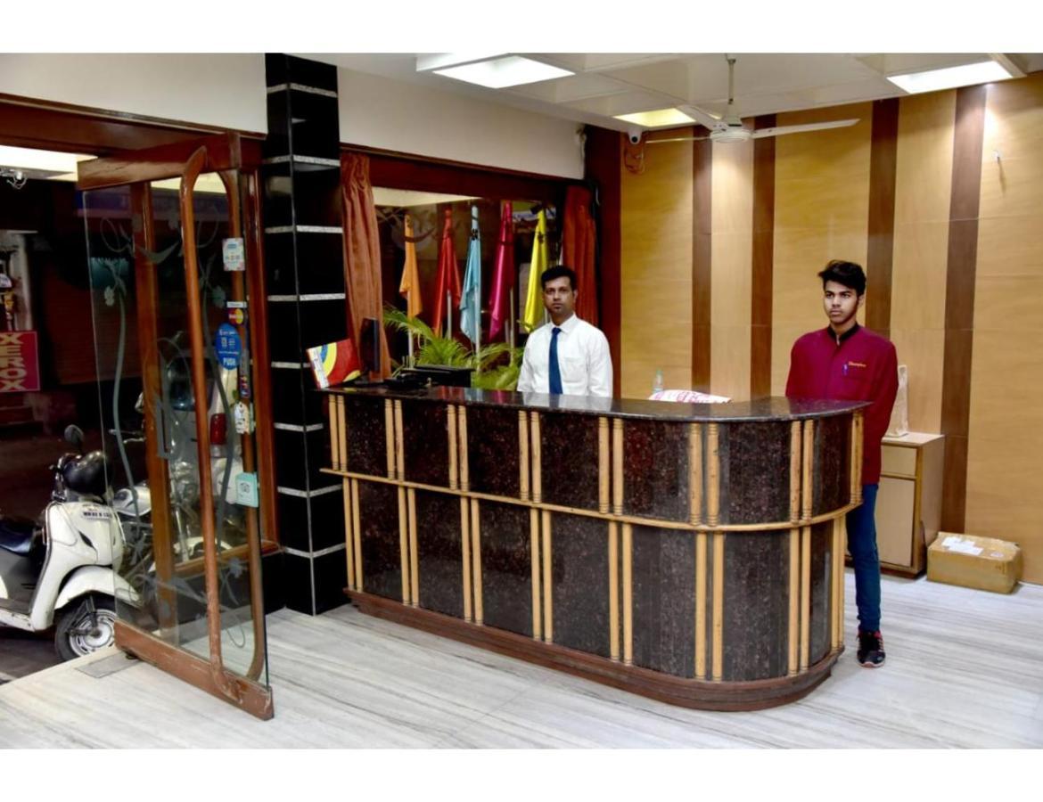 Hotel Dwarka, Nagpur Zewnętrze zdjęcie
