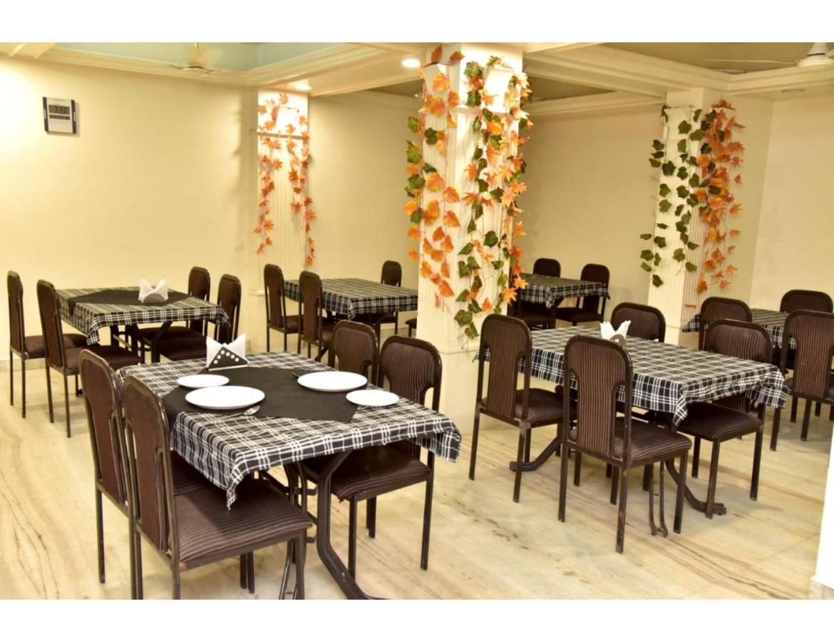 Hotel Dwarka, Nagpur Zewnętrze zdjęcie