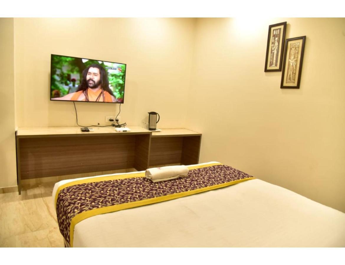 Hotel Dwarka, Nagpur Zewnętrze zdjęcie