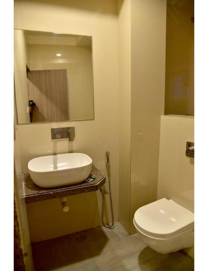 Hotel Dwarka, Nagpur Zewnętrze zdjęcie